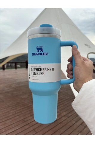 Stànley. Quencher Pipetli Paslanmaz Çelik Vakum Yalıtımlı Termos Bardak 1.18 L-mavi Mavi