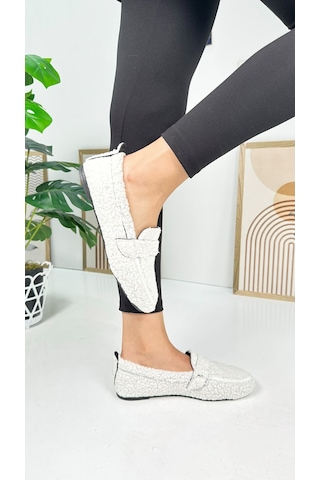 Günlük Kadın Loafer Peluş Astarlı Oval Burunlu Alçak Desenli Tabanlı Ayakkabı 375 Beyaz