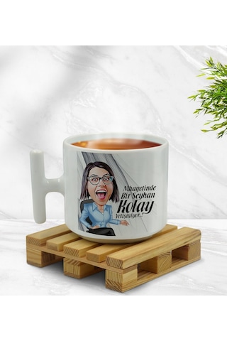 Kişiye Özel Kolay Yetişmiyor Karikatürlü Nescafe Fincanı Kobitmeyencom33567 Bk Gift Renkli