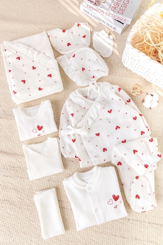 Kalp Desenli Müslin 100% Pamuk 10'lu Kız Bebek Hastane Çıkışı Bebek Takımı Set