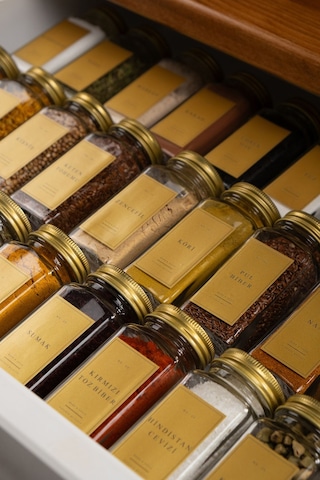 Mienda Home 36'lı Cam Baharatlık Seti Gold Kapaklı Etiketli Baharatlık Takımı Mh00gld36 Gold - Şeffaf