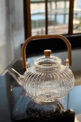 Borosilikat Cam Bambu Saplı Cam Süzgeçli Papatya Demlik 1000 Ml Şeffaf