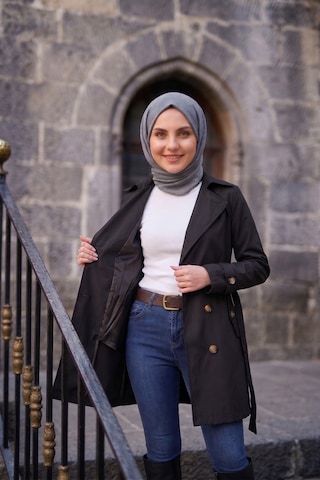 B.he.z Kadın Degaje Yaka Yarım Boy Tesettür Astarlı Kemerli Su İtici Kumaş Trençkot Siyah