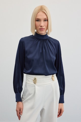 Sateen Yaka Detaylı Saten Bluz - Lacivert-136018 Lacivert