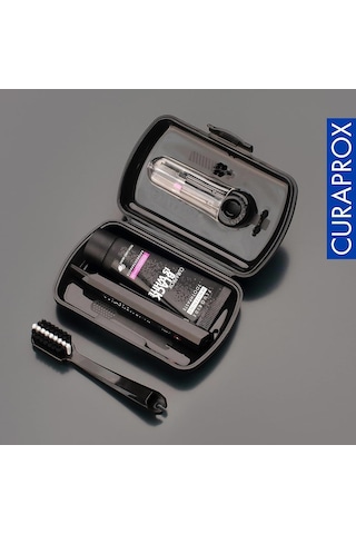 Curaprox Black- White Seyahat Fırça Seti Curaprox Black- White Seyahat Fırça Seti