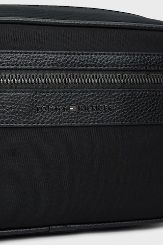 Tommy Hilfiger Tek Saplı Aksesuar Çanta Erkek Çanta Am0am14514 Bds Siyah