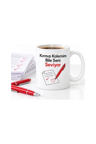 Storeşahin Kırmızı Kalemim Bile Seni Seviyor Tasarımlı Porselen Kupa - Model 392 Shn0720