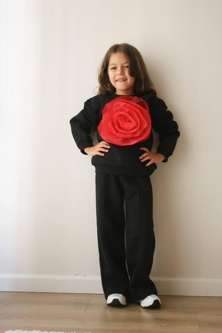 Kız Çocuk Siyah 2 Li Takım Kırmızı Organze Gül Detaylı Sweatshirt & Rahat Eşofman Takım Red Rose