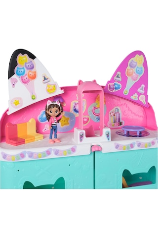 Gabby's Dollhouse: Film Sinema İçin Oyuncak Bebek Evi, 60 Cm Büyüklüğünde, Gabby Figürü Ve Oyuncak Bebek Evi Aksesuarı, 3 Yaşından Büyük Çocuklar İçin, 1:12 01