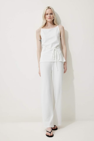 DeFacto Regular Fit Kayık Yaka Bağcıklı Pike Kolsuz Bluz E5778AX25SPWT47