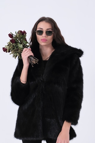 Feminist Siyah Uzun Lolita Kürk Kaban 31050729.01 Siyah