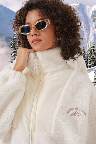 Gabria Baskılı Fermuarlı Peluş Mont Ekru