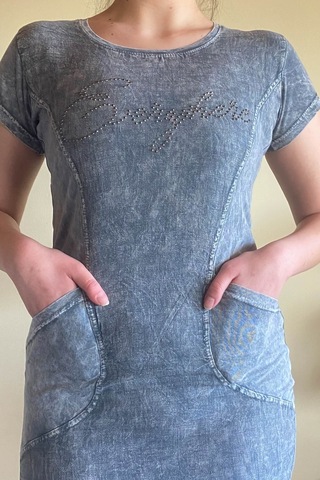 Mia Butik Kadın Önü Yazılı Taşlarla Süslenmiş Gri Elbise-671 Gri