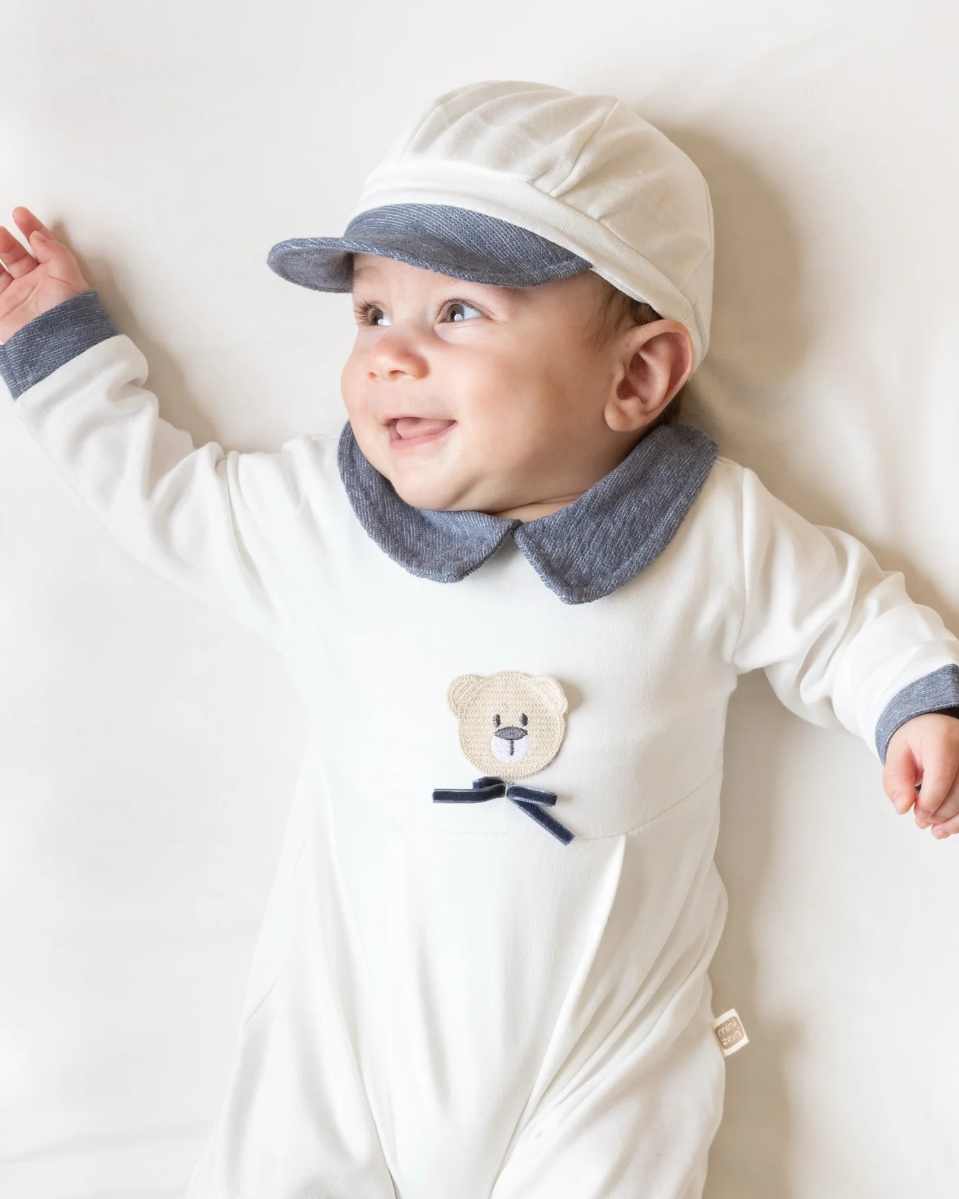 Momercy Ayıcık Baskılı Bebe Yaka Erkek Bebek Tulum Ve Şapka Beyaz