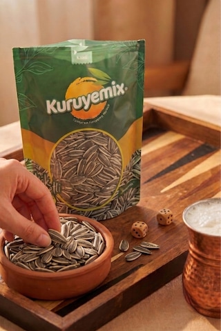 Doğal Siyah Ayçekirdeği Çiğ - Çıtır Ve En Sevilen Atıştırmalık 250g