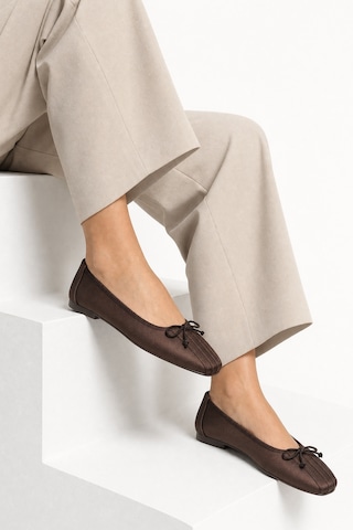 Luvi Shoes Alıa Kahverengi Saten Fiyonklu Kadın Babet Ayakkabı