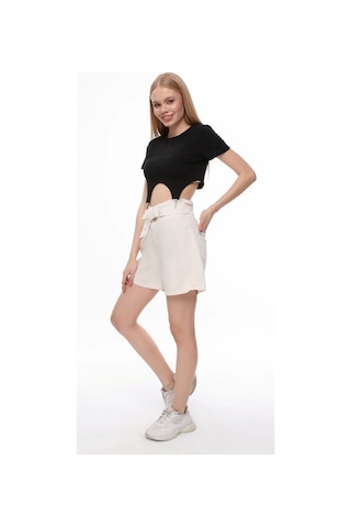 Hgfashion Kadın Beli Kemerli Yüksek Bel Krem Renk Kot Şort Krem