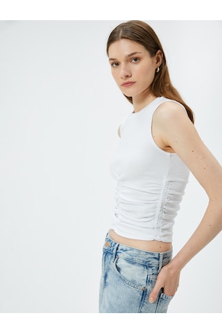 Koton Crop Fitilli Atlet Bisiklet Yaka Drapeli Pamuklu Beyaz 4sak10103ek Beyaz