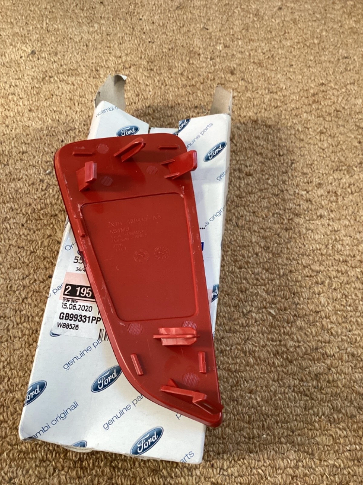 Ford Focus 4 Hatchback Arka Tampon Reflektörü Kedi Gözü Sol Taraf 2018 Ve Üzeri Ford Parts