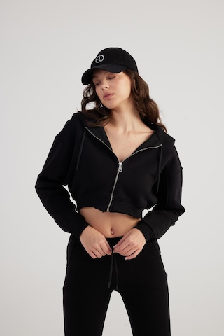 Holly Lolly Kadın Siyah Kapüşonlu Uzun Kol Fermuarlı Crop Mixed Sweat