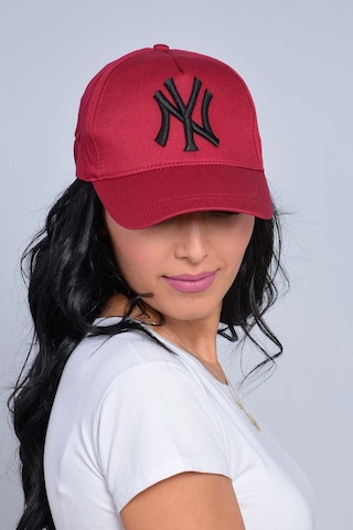 Takı Dükkanı Beyaz Cap Siyah Nakışlı Unisex Şapka Cp220