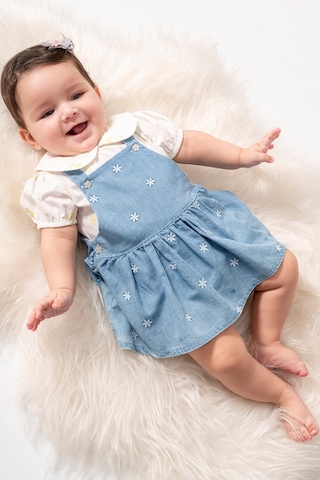Cassiope Fisto Yakalı Kısa Kollu Bluz Kombinli Çiçek Nakışlı Askılı Denim 2'li Kız Bebek Elbise Mavi
