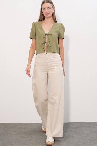 Hiccup Bdart Dokulu V-yaka Keten Karışımlı Crop Top Haki