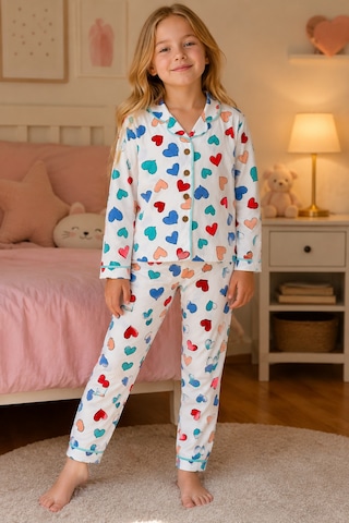 Beniizle Kız Çocuk Kalp Desenli Uzun Kollu Pijama Takımı Düğmeli Üst Alt 2 Li Ev Giyim Seti Beyaz Beniizle Kız Çocuk Kalp Desenli Uzun Kollu Pijama Takımı Düğmeli Üst Alt 2 Li Ev Giyim Seti Beyaz