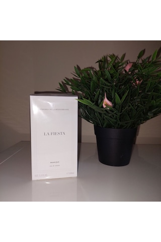 La Fiesta Edt 100 Ml Kadın Parfümü Çiçeksi