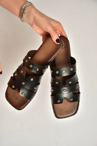 Fox Shoes Y390755203 Siyah Hakiki Deri Kadın Terlik Siyah