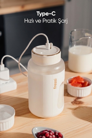 Fressi FR-BL07 220 W Kişisel Taşınabilir Şarjlı Öğütücü Smoothie Blender