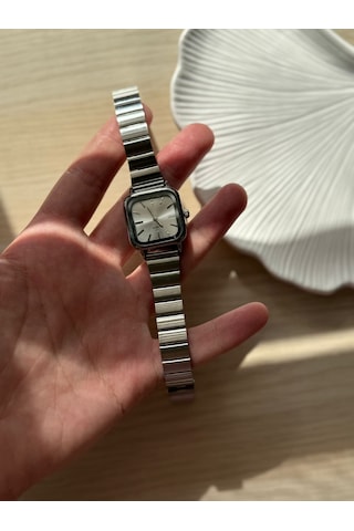 Retro Minimal Metal Kordon Vintage Kadın Kol Saati Altın