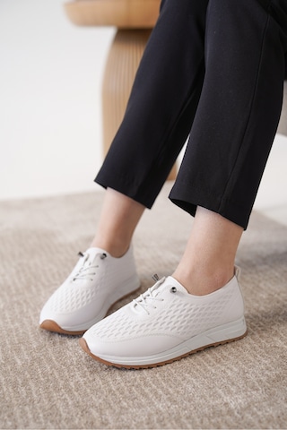 Daxtors D0155 Günlük Ortopedik Kadın Sneaker Spor Ayakkabı Beyaz