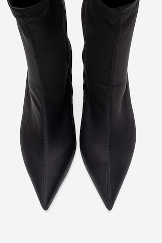 Luvishoes Rossano Siyah Scuba Kadın İnce Topuklu Bot Siyah