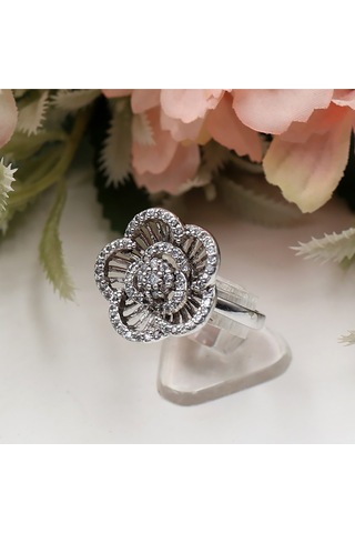 Zirkon Taşlı Beyaz Modern Çiçek Model Set Rose Gold - Gümüş