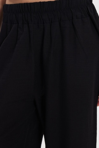 Tudors Kadın Relax Fit Rahat Kesim Beli Lastikli Siyah Pantolon-50640