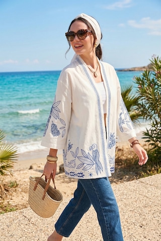 Lela Nakış Işlemeli Pamuklu Oversize Fit Truvakar Kol Bayan Kimono 676302 Ekru