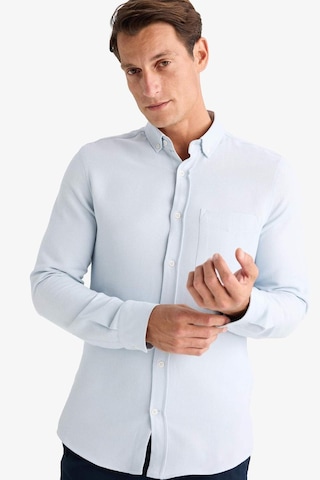 DeFacto Slim Fit Dar Kesim Düğmeli Dokulu Düz Pamuk Karışımlı Uzun Kollu Gömlek T2066AZ24AUBE723