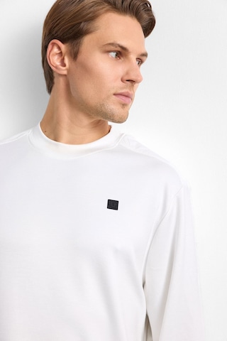 Backandbond Beyaz Regular Fit Bisiklet Yaka Sweatshirt