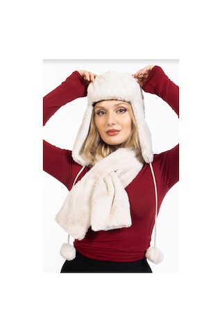 Ladycolor Çantadepo Peluş Kalpak Atıkılı Takım Beyaz
