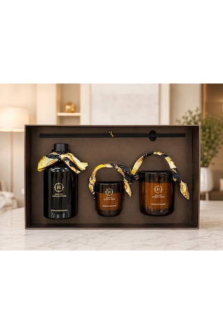 Haute Collection Sandalwood Rose Lüks Oda Kokusu Ve 2 Li Mum Seti Dekoratif Kokulu Mum & Çubuklu Oda Parfümü Hediyelik Set Sandal ağacı