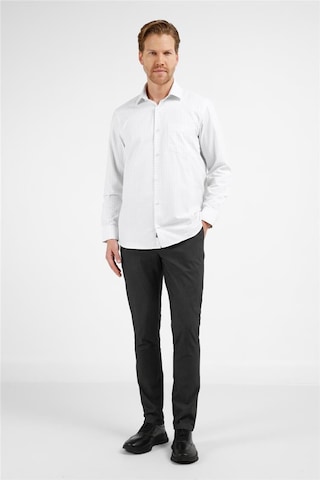 İmza Beyaz - Lacivert Kareli Desen Sert Yaka Uzun Kol Cepli Comfort Fit Pamuklu Gömlek 1004255279 Beyaz - Lacivert