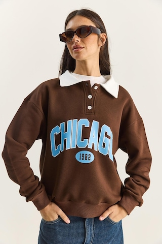 Shade Kadın Polo Yaka Chicago Baskılı Üç İplik Şardonlu Sweatshirt 60601050 - Acı Kahve Çok Renkli