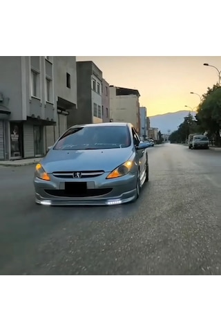 Peugeot 307 Boyasız Ön Tampon Eki