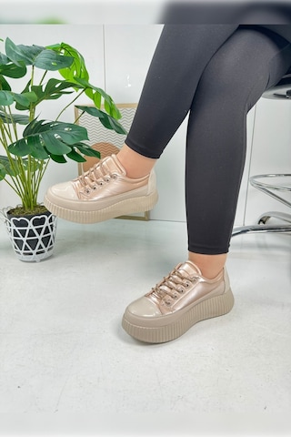 Günlük Kadın Sneaker Taşlı Bağcıklı Tırtıklı Kalın Taban Rugan Oval Burunlu Hafif Spor Ayakkabı 77504 Bej