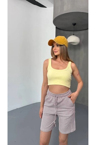 Yandan Cepli Beli Bağcıklı Su Yolu Kadın Çizgili Şort Kırmızı