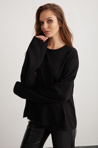 Grımelange Basıl Kadın %100 Pamuk Bisiklet Yaka Oversize Fit Uzun Kollu Siyah T-shirt