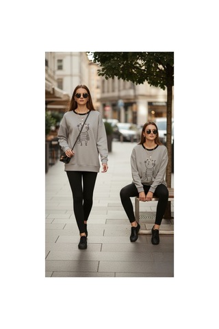 The Kadın Kedi Nakışlı Sweatshirt Rahat Kalıp 3 İplik Şardonsuz, Siyah & Gri Melanj Gri Melanj