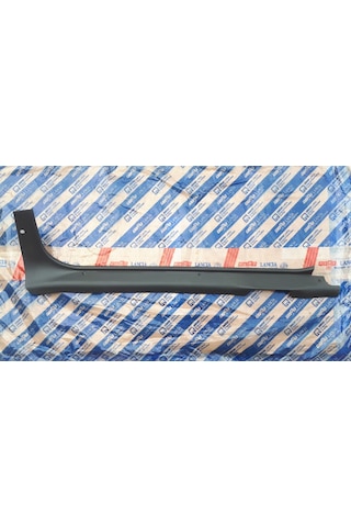 Fiat Tempra Tipo Sağ Ön Kapı Eşik Çıta Plastiği 92518423