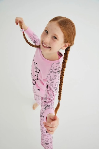 Hello Kitty Kız Çocuk Pembe Kız Uzun Kol Pamuklu Pijama Takımı Renklı